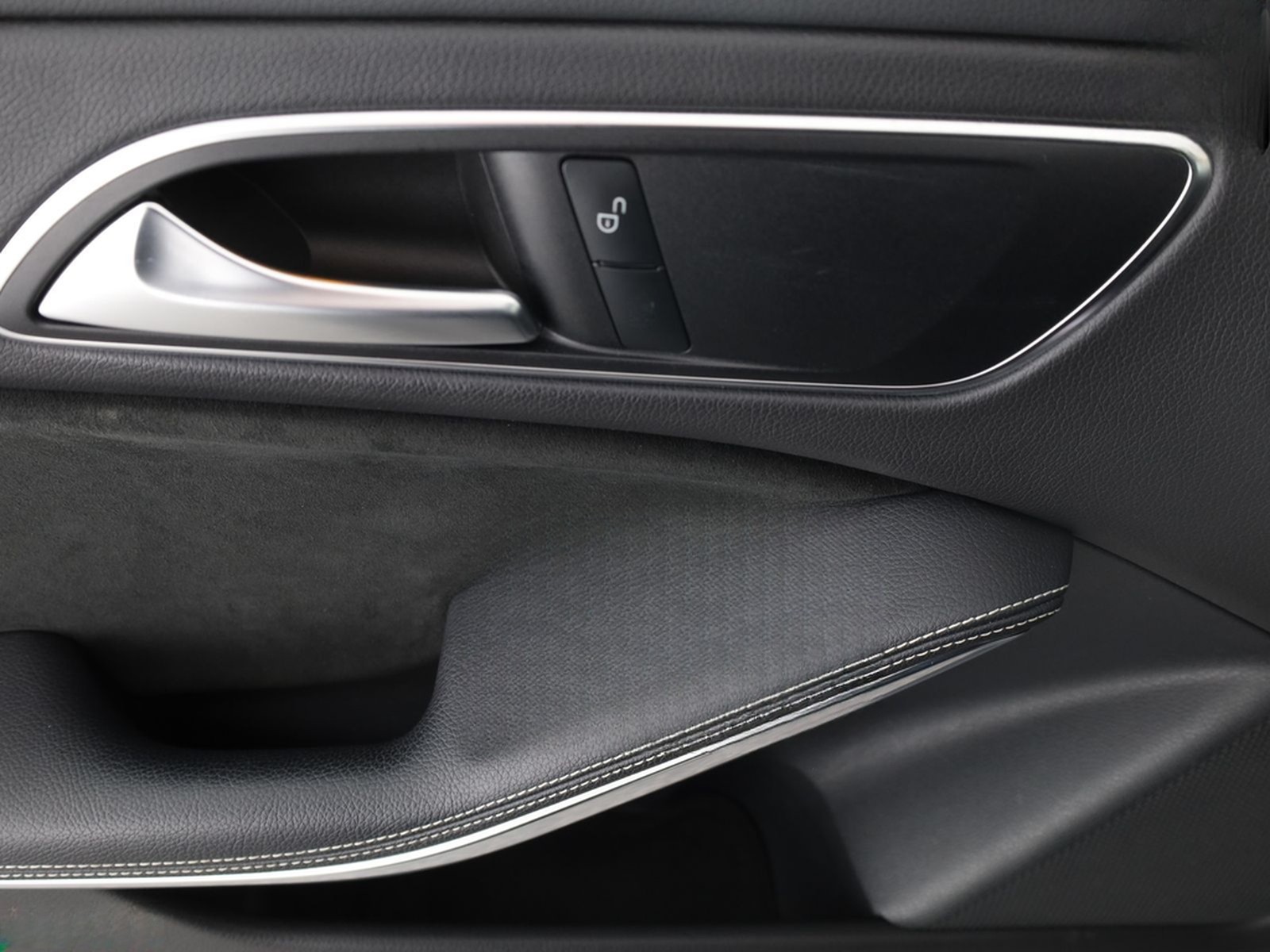 Mercedes-Benz CLA 180 Shooting Brake AMG HARMAN/K,STANDHEIZUNG foto 14