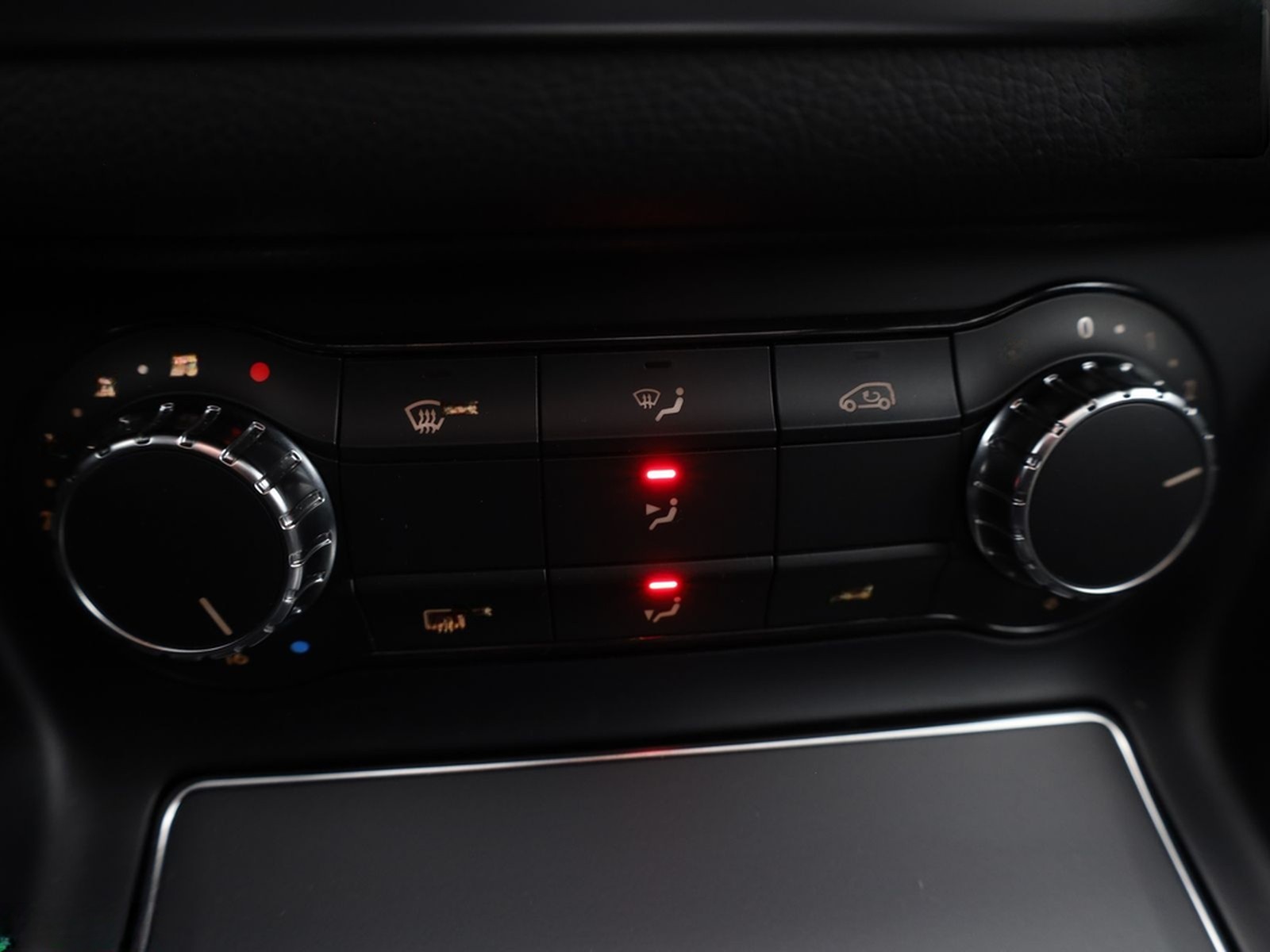 Mercedes-Benz CLA 180 Shooting Brake AMG HARMAN/K,STANDHEIZUNG foto 25