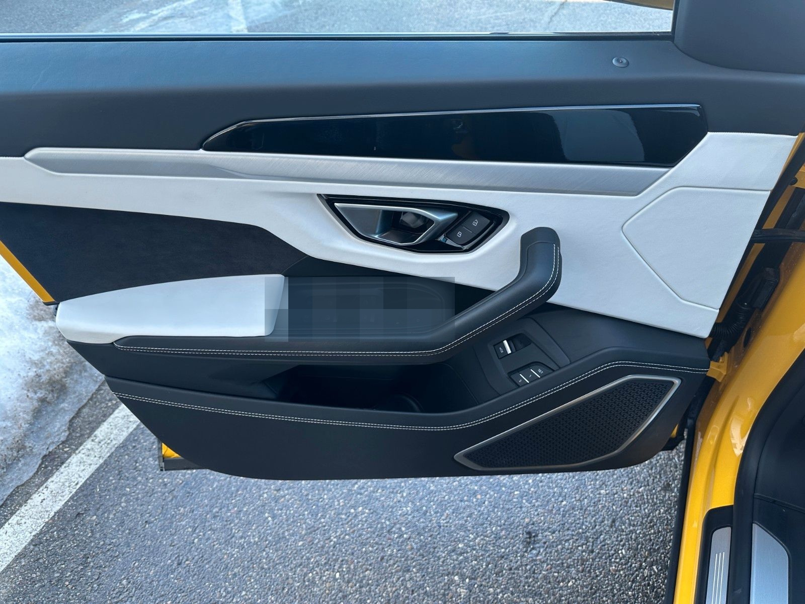 Lamborghini Urus 4.0 V8 ACC,HUD,PANO,KERAMIK,LUFT,23",360... foto 16
