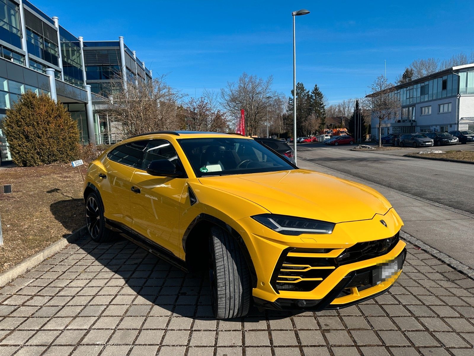 Lamborghini Urus 4.0 V8 ACC,HUD,PANO,KERAMIK,LUFT,23",360... foto 8