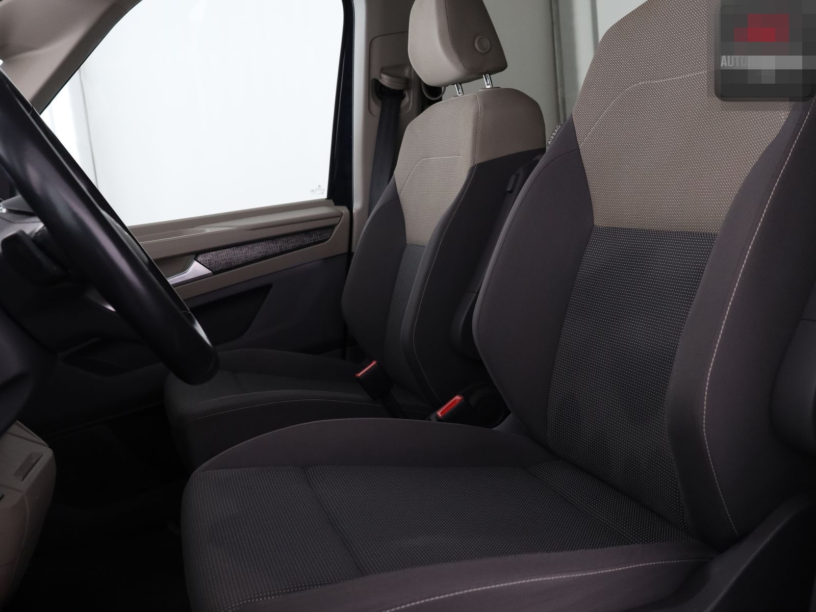 Volkswagen T7 Multivan 1.4 eTSI ENERGETIC 7 SITZE PANORAMA foto 11