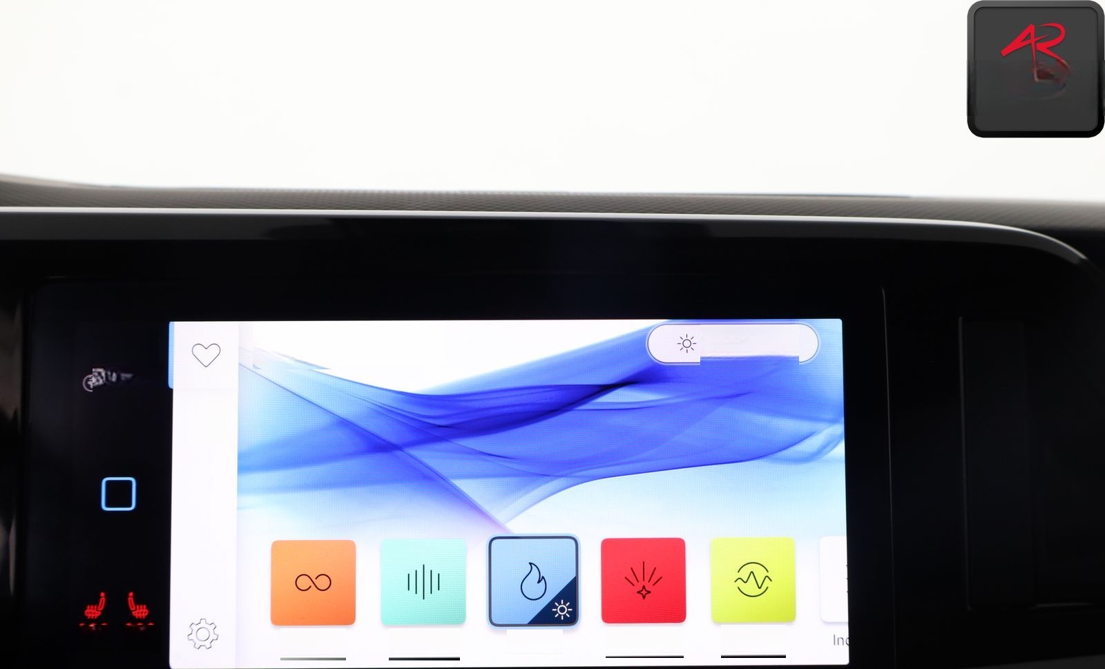 Volkswagen T7 Multivan 1.4 eTSI ENERGETIC 7 SITZE PANORAMA foto 24