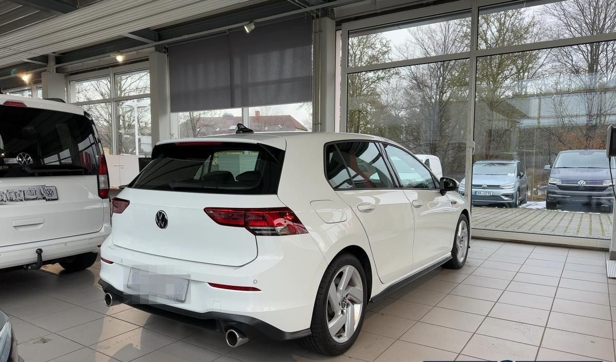 Volkswagen Golf VIII 2.0 TSI GTI+RFK+ACC+LED+PDC+NAV+DAB+ foto 4