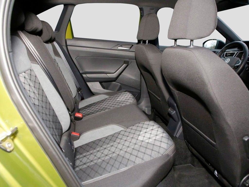 Volkswagen Taigo 1.5 TSI DSG R-Line 18"Pano AHK Navi+VC ACC foto 12