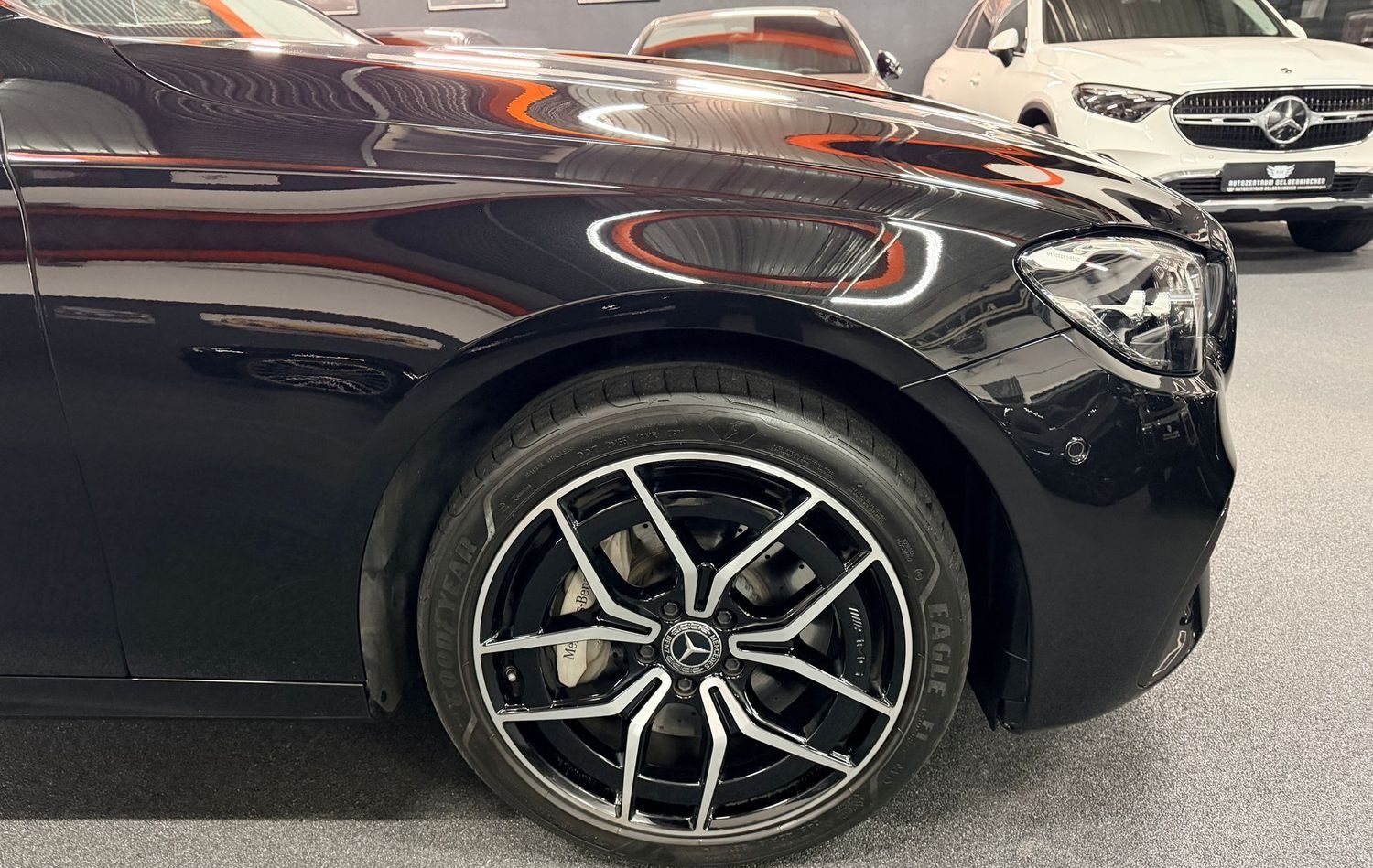 Mercedes-Benz E 300 de 4M AMG MBUX/LED/NIGHT/TOTW/SPUR/KAMERA/ foto 12