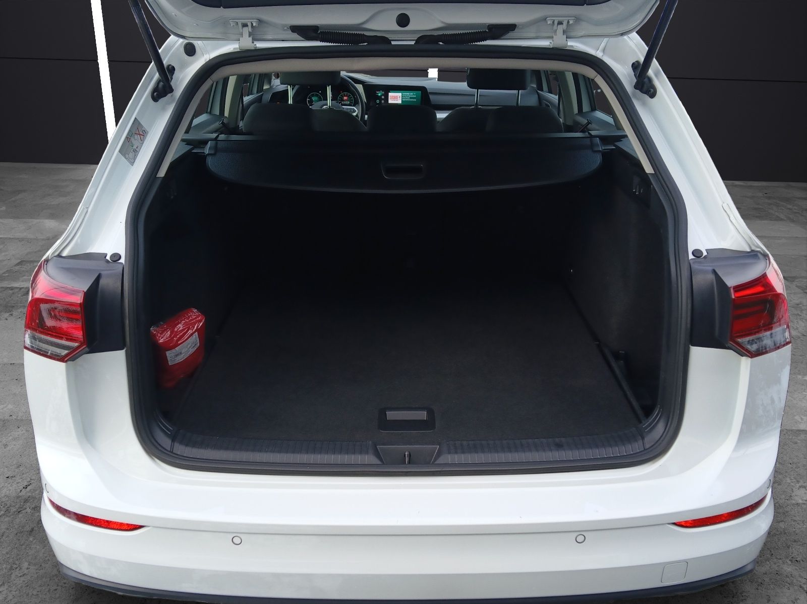 Volkswagen Golf VIII Variant TDI Life DSG LED Navi AID ACC  foto 13