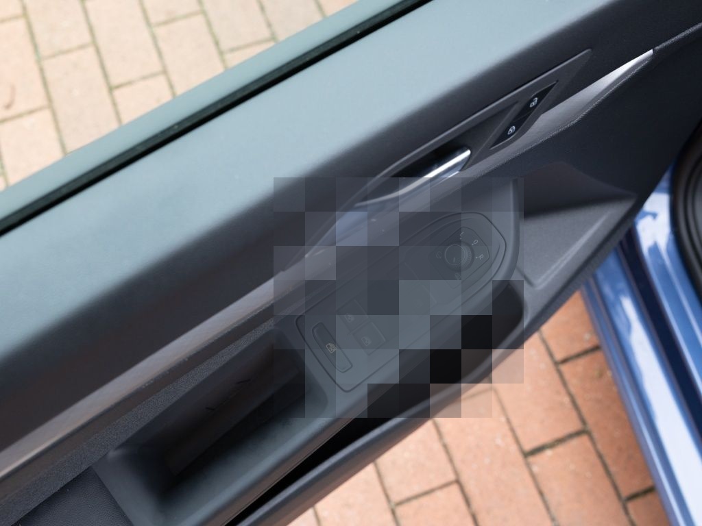 Volkswagen Golf VIII 2.0 TDI Life // MEMO DISTR SPUR PDC foto 20
