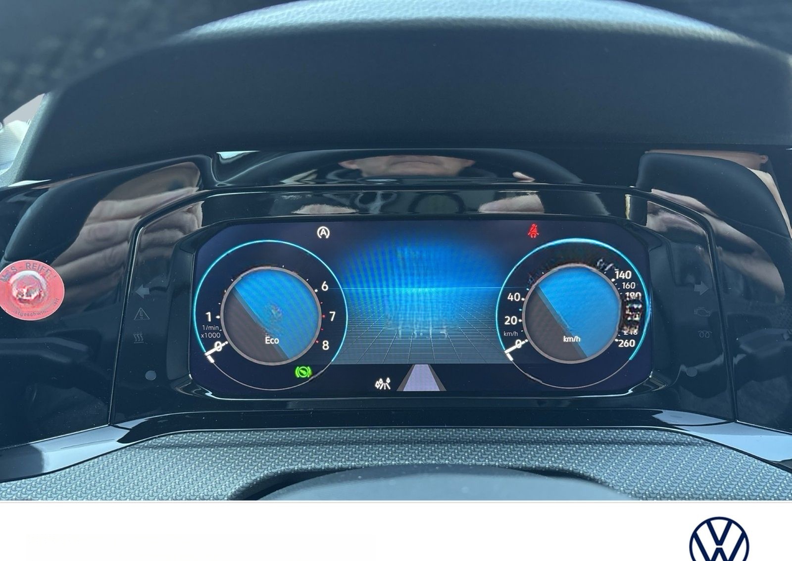 Volkswagen Golf VIII 1.5 eTSI R-LINE AHK CAM ACC CARPLAY foto 14