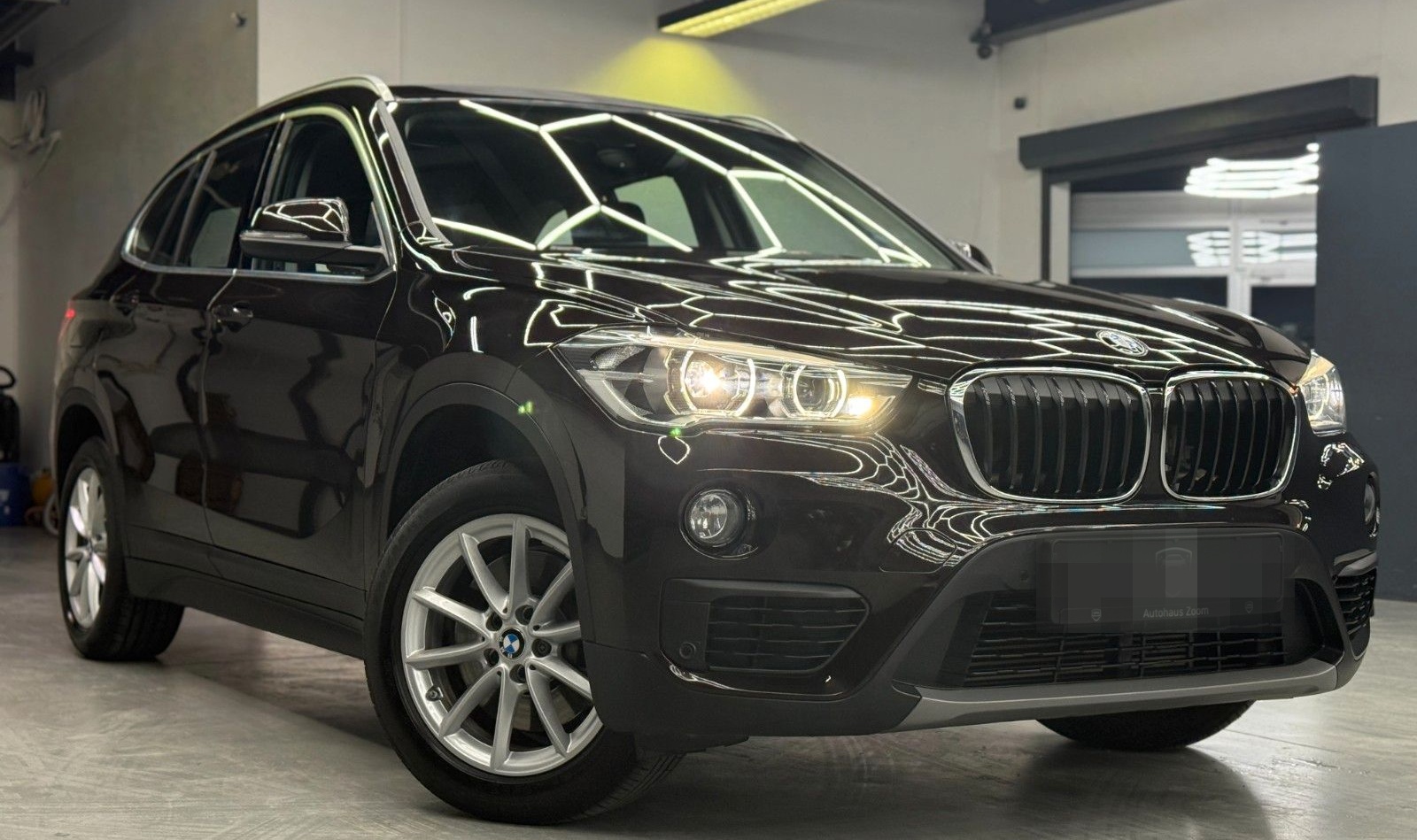 BMW X1 sDrive20i AUTOMATIK*HUD*KAMERA*AHK*KEYLESS foto 18