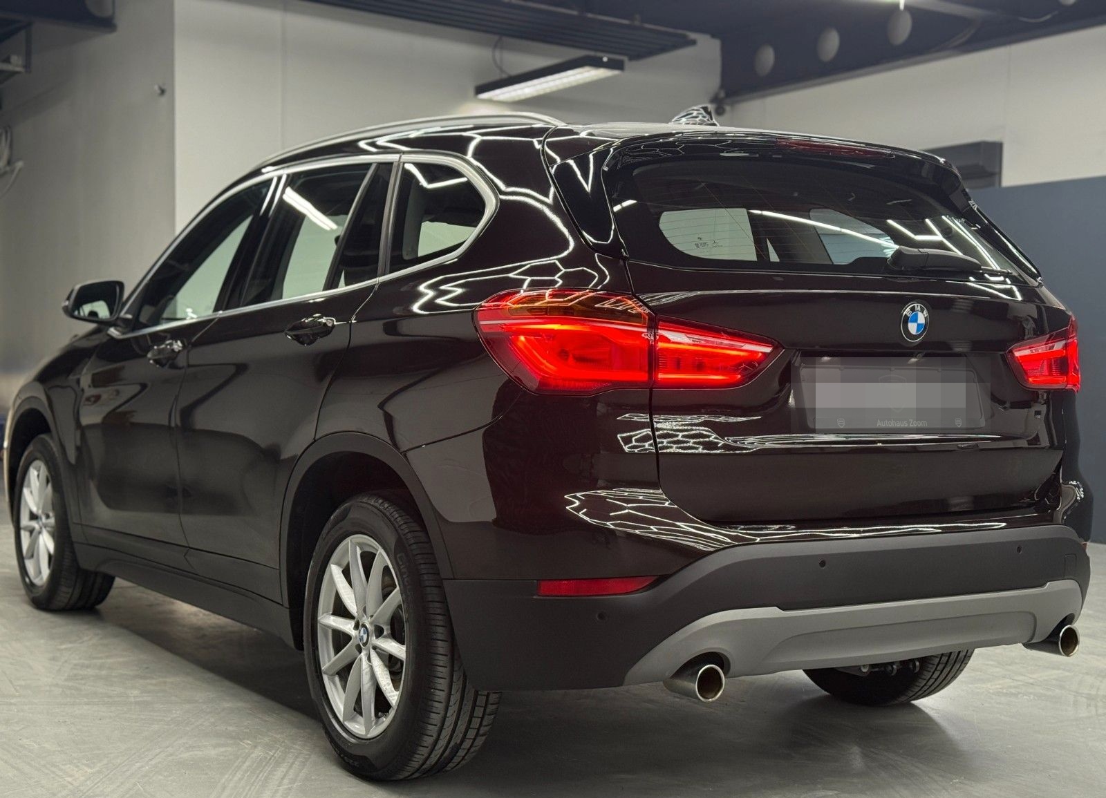 BMW X1 sDrive20i AUTOMATIK*HUD*KAMERA*AHK*KEYLESS foto 7