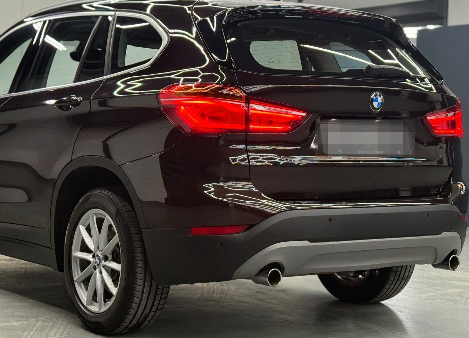 BMW X1 sDrive20i AUTOMATIK*HUD*KAMERA*AHK*KEYLESS foto 8