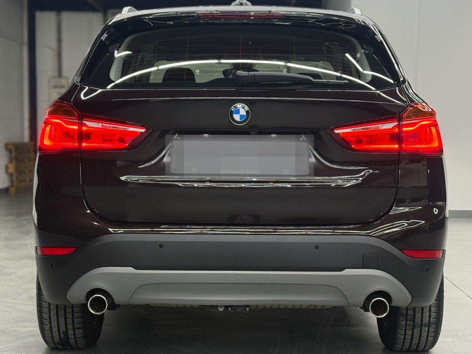BMW X1 sDrive20i AUTOMATIK*HUD*KAMERA*AHK*KEYLESS foto 9