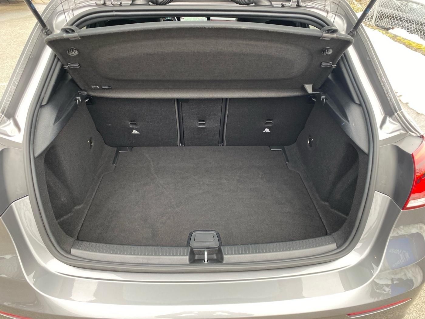 Mercedes-Benz A 200 AMG+NIGHT+TOTWINKEL+LED+KAMERA+WIDE+CARPL. foto 12
