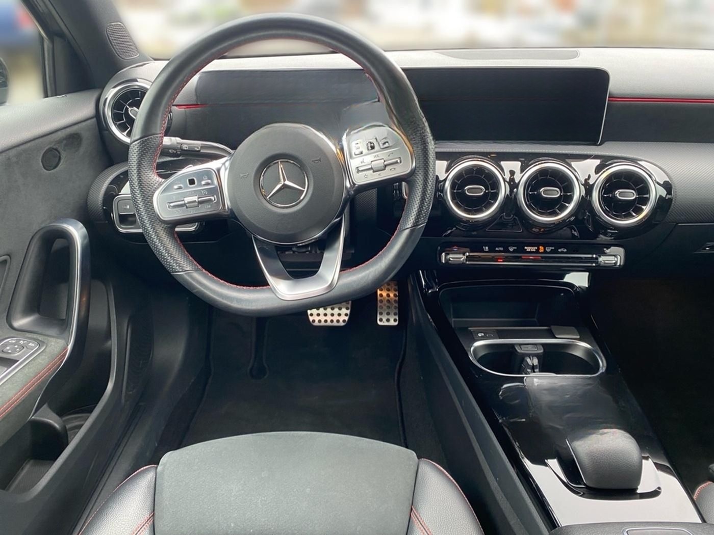 Mercedes-Benz A 200 AMG+NIGHT+TOTWINKEL+LED+KAMERA+WIDE+CARPL. foto 9
