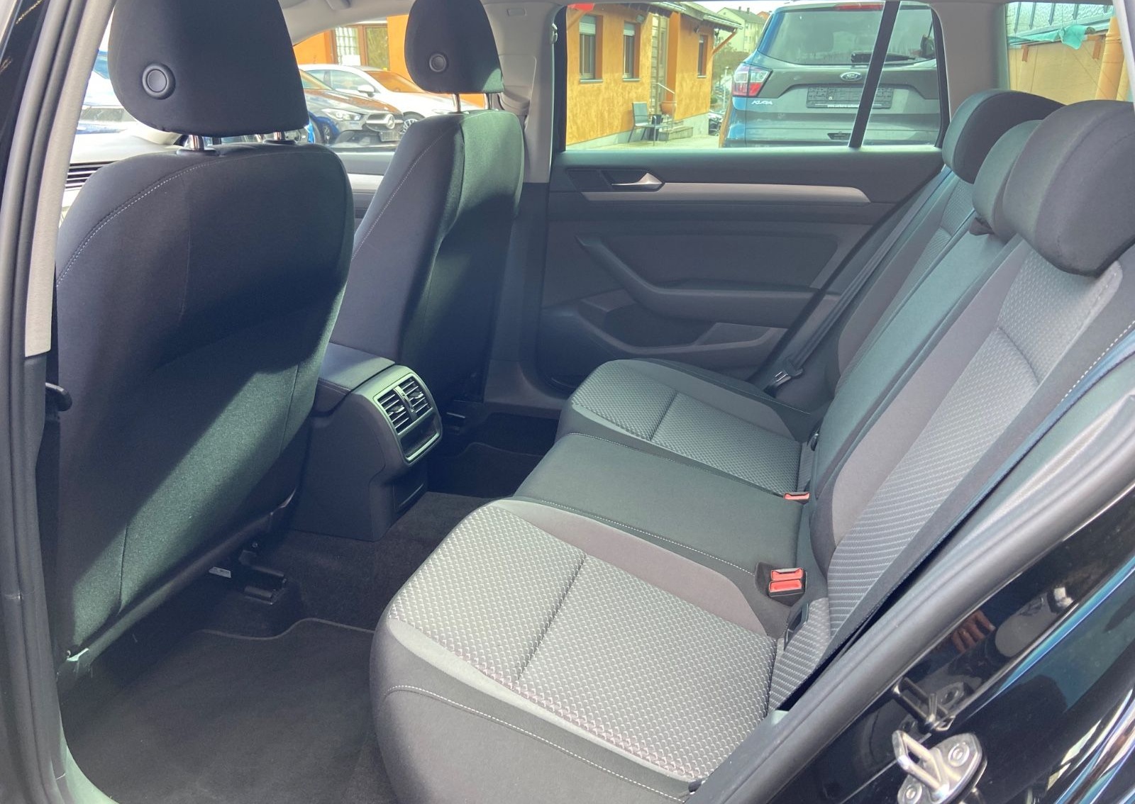 Volkswagen Passat Variant Conceptline foto 12