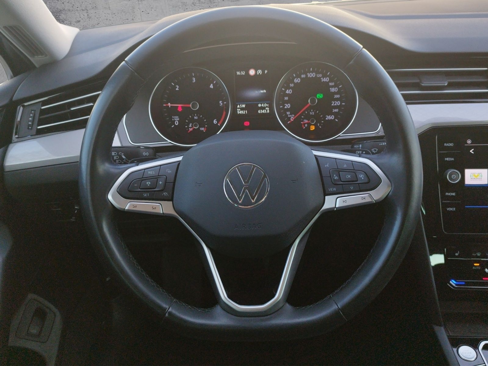 Volkswagen Passat Variant 2.0 TDI DSG AHK/LED/TRAVEL/RFK foto 8