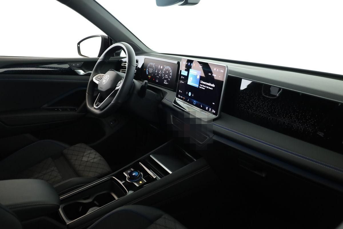 Volkswagen Tiguan 2.0 TDI DSG R-Line Pano Navi Keyless 20" foto 15