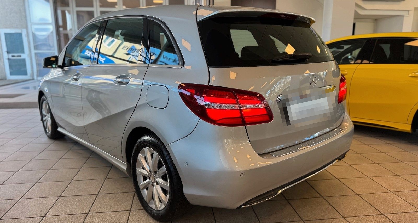 Mercedes-Benz B 220 Style 4Matic 7G-DCT Rü-Ka LED AHK TWA Navi foto 4