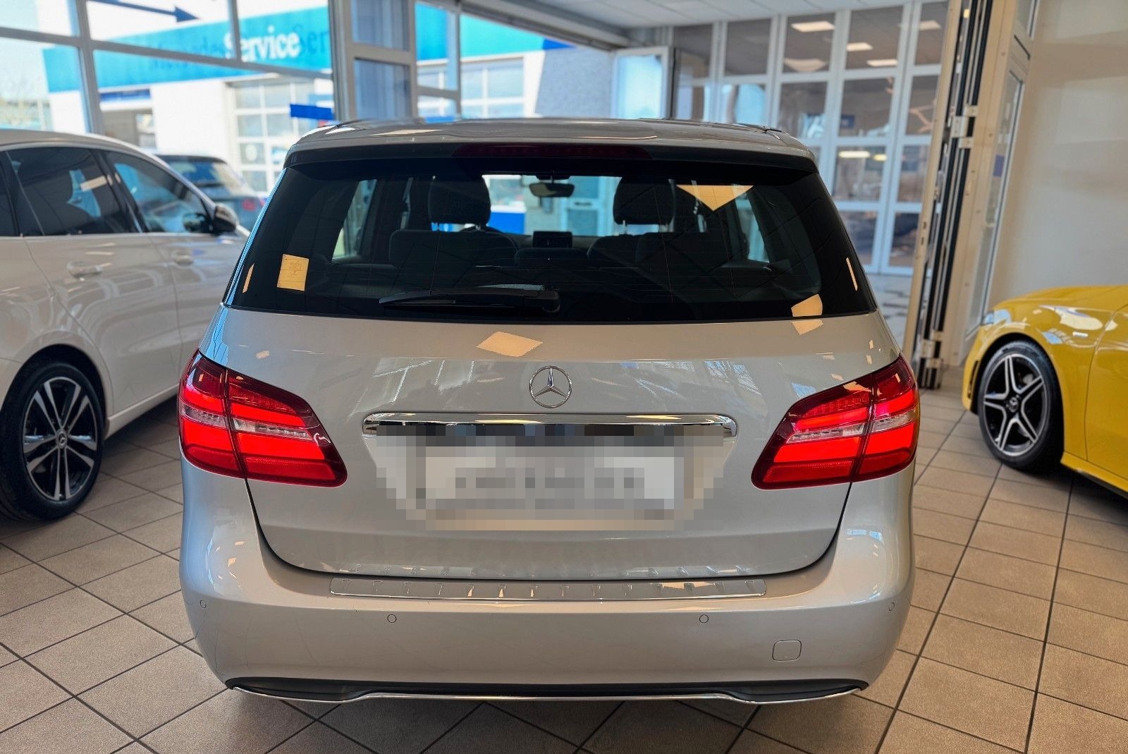 Mercedes-Benz B 220 Style 4Matic 7G-DCT Rü-Ka LED AHK TWA Navi foto 5