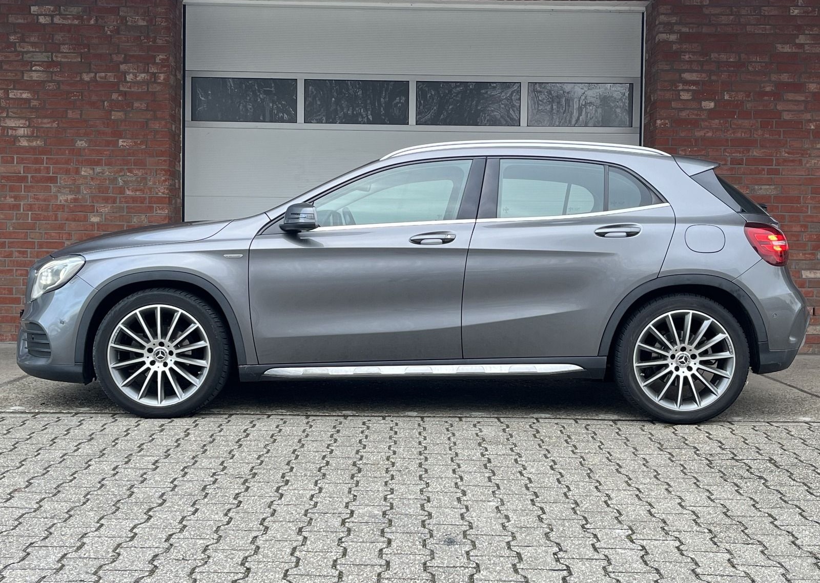 Mercedes-Benz GLA 200 AMG-Felg. Memory Kamera Sportsitze foto 5