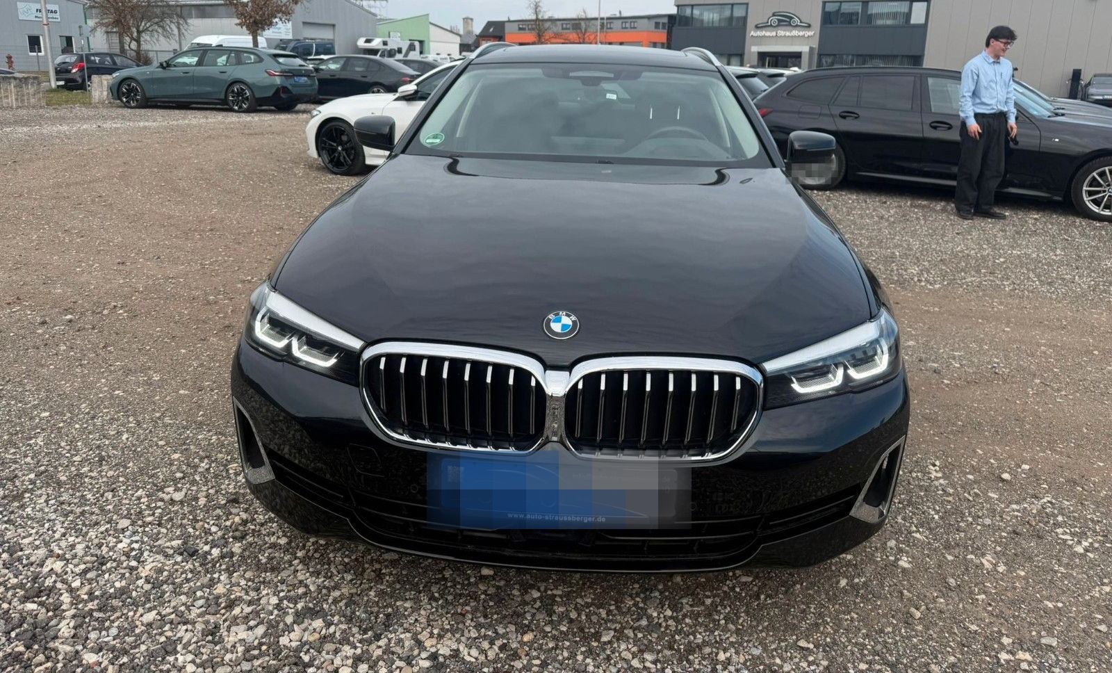 BMW 530d Touring Luxury Line /ACC/Pano/AHK/HuD/HiFi foto 2