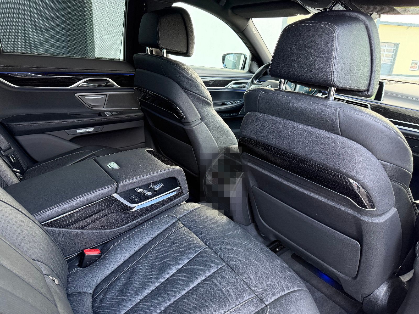 BMW 750ixDrive M-SPORT/MASSAGE/AHK/NIGHTV./LASER/H&K foto 21