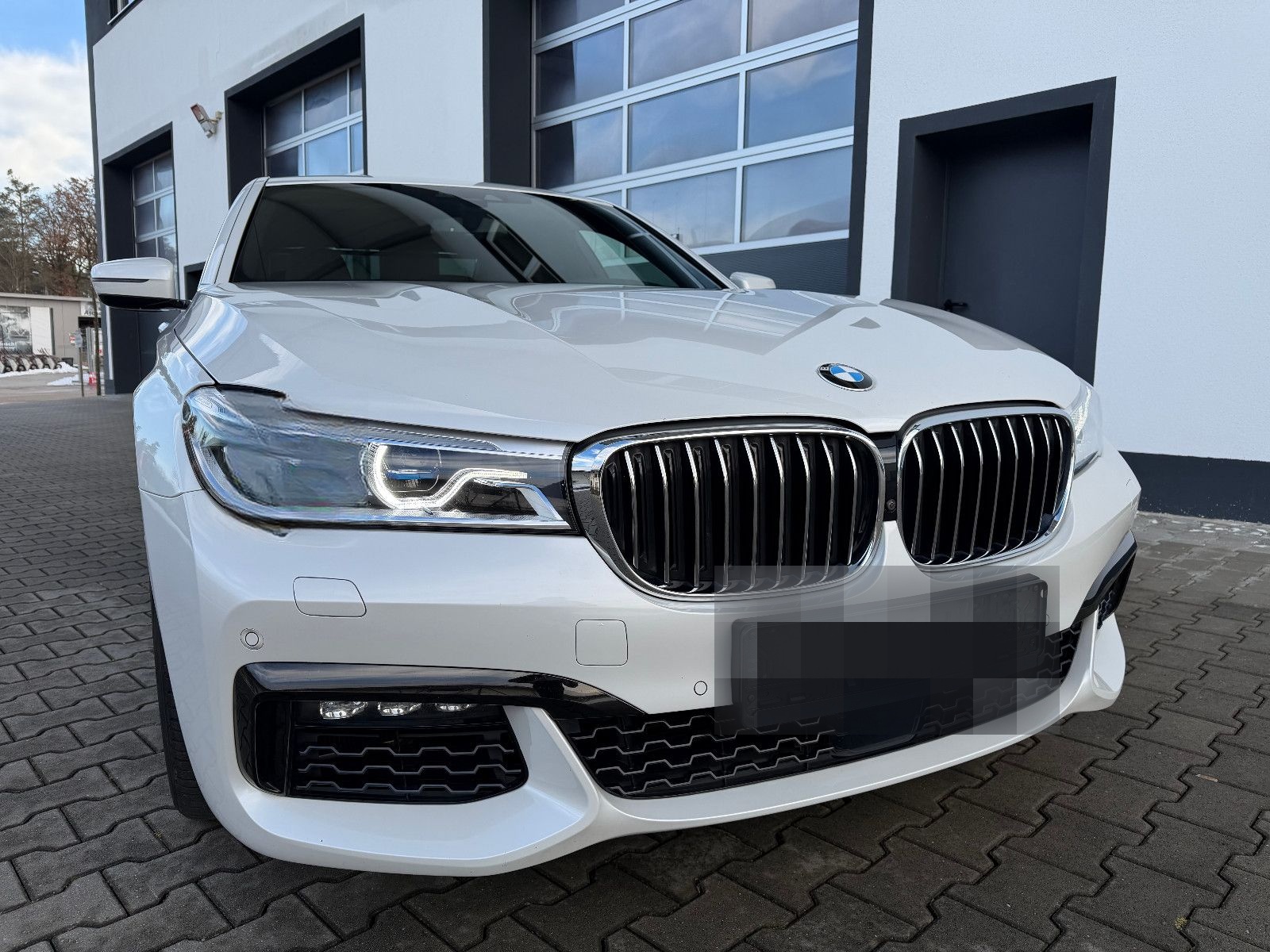 BMW 750ixDrive M-SPORT/MASSAGE/AHK/NIGHTV./LASER/H&K foto 9