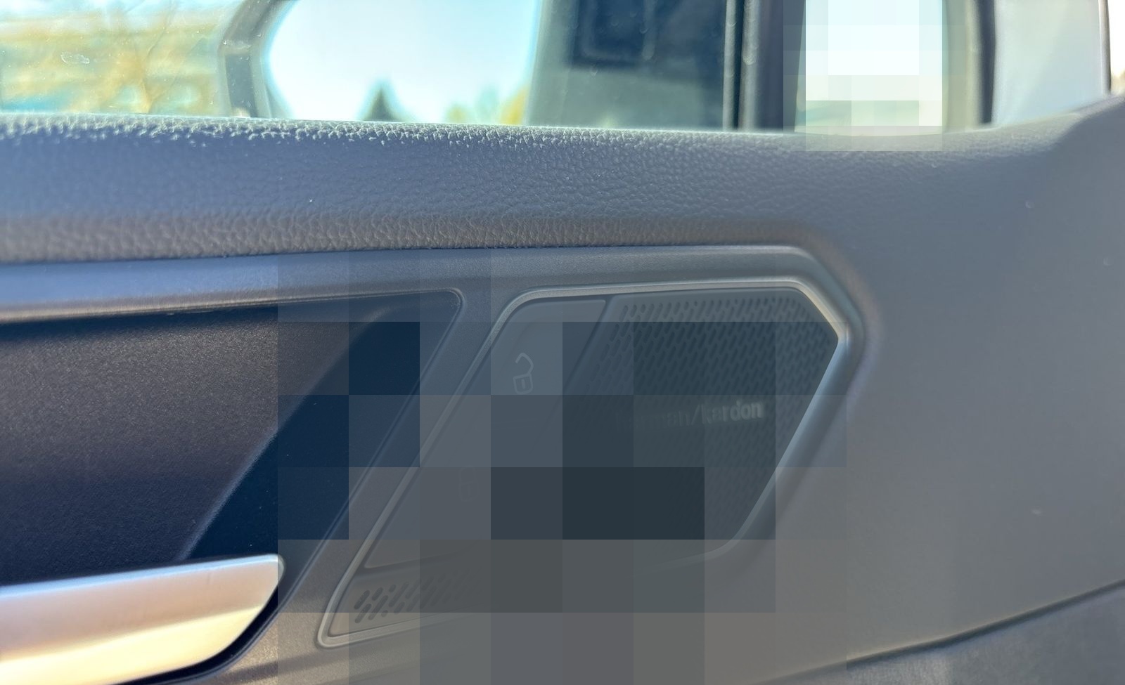 Volkswagen Tiguan R-Line 4M TSI DSG Kamera/Matrix/Pano/Sthz foto 19