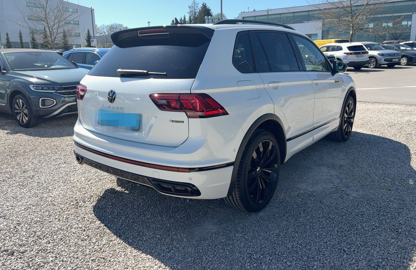 Volkswagen Tiguan R-Line 4M TSI DSG Kamera/Matrix/Pano/Sthz foto 7