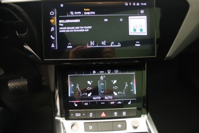 Audi e-tron 50 quattro advanced AHK/ACC/Pano foto 7