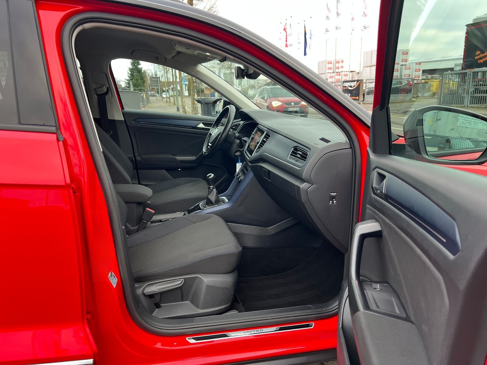 Volkswagen T-Roc 1,5 TSI ACT United Finanzierung foto 6
