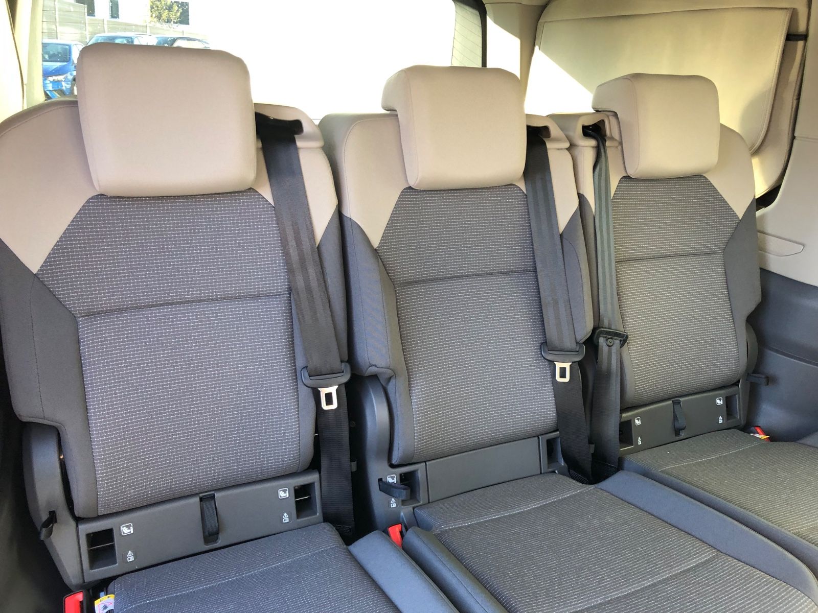 Volkswagen T7 Calif Beach Tour+Standheizung+230 Volt- Lager foto 24