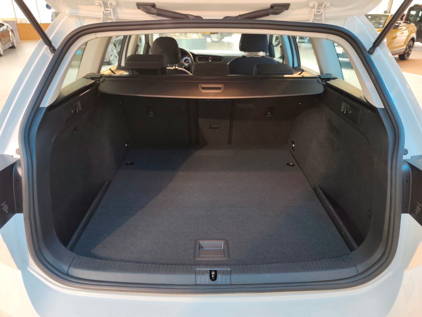 Volkswagen Golf VII Variant Highline DSG *ACC*LED*Massage* foto 12