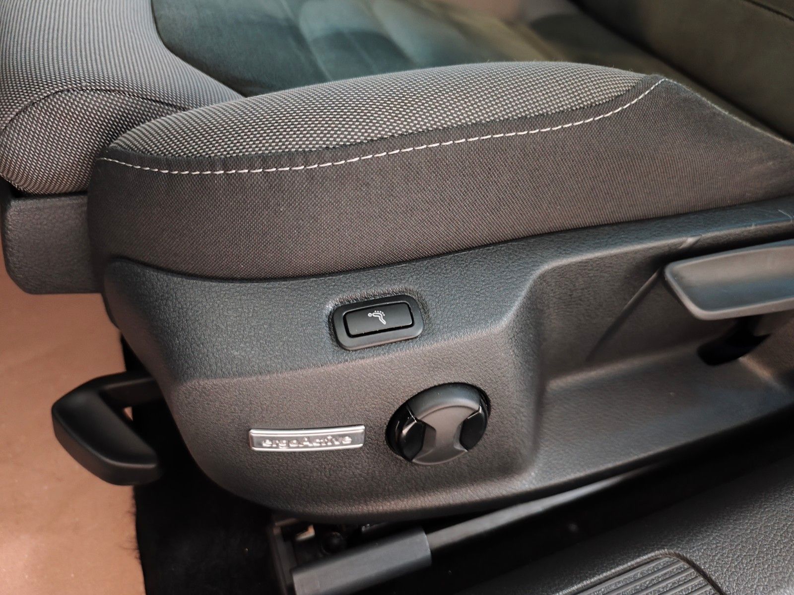 Volkswagen Golf VII Variant Highline DSG *ACC*LED*Massage* foto 15