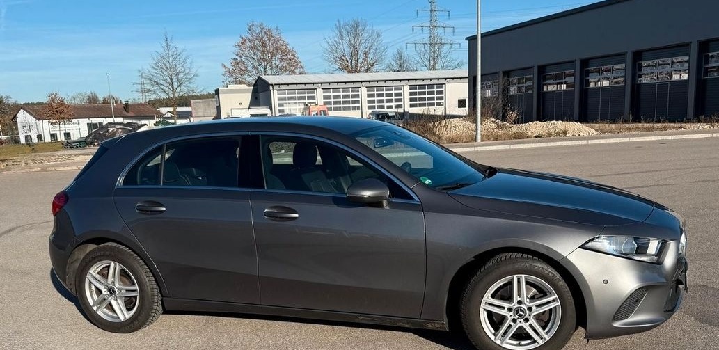 Mercedes-Benz A 180 - Benziner 136PS Schalter foto 3
