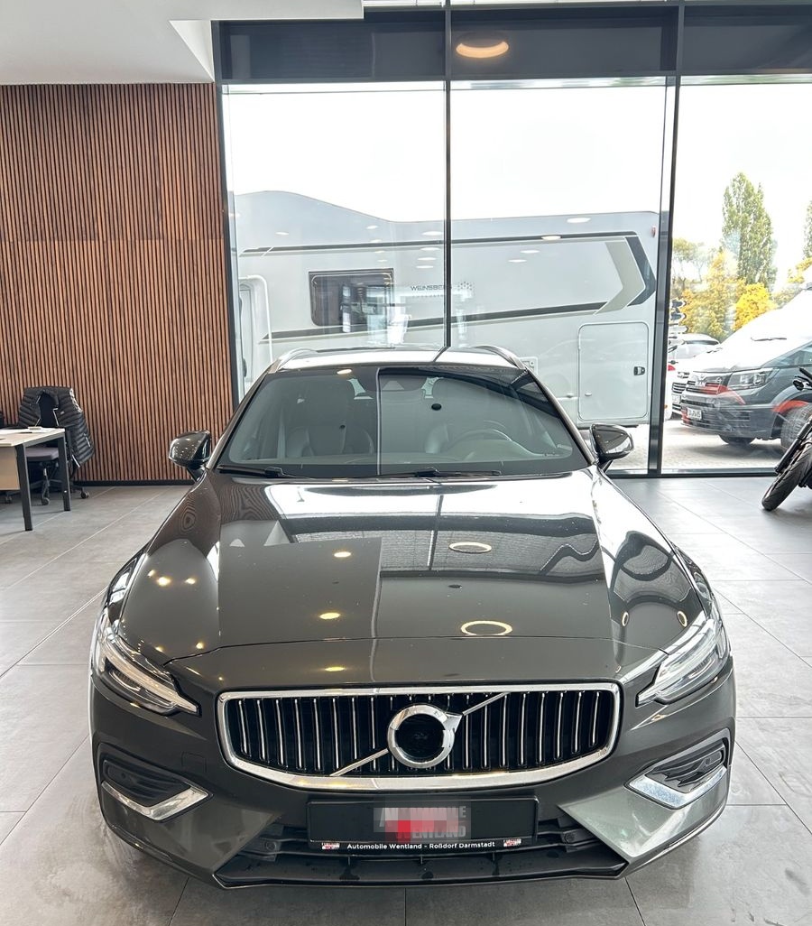 Volvo V60 Kombi Inscription AWD LED Leder Navi foto 2