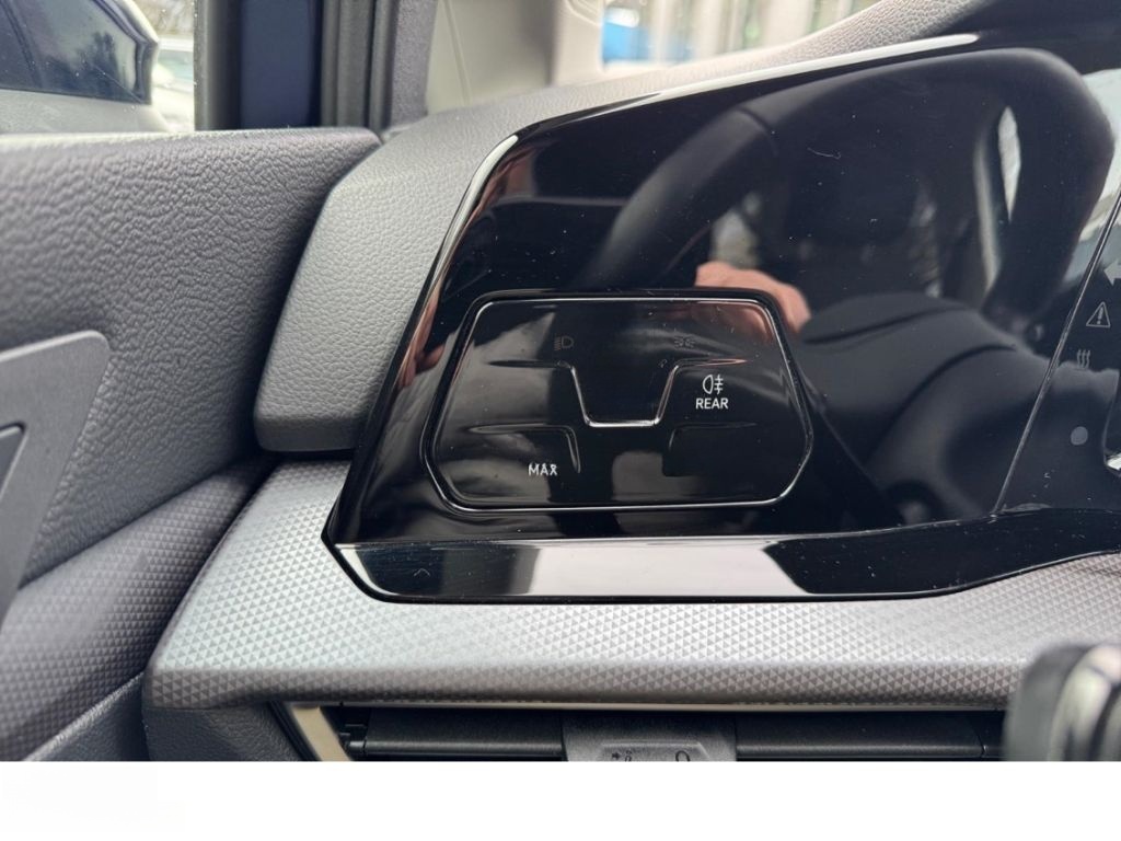 Volkswagen Golf 2.0 TDI Active DSG NAVI KAM ACC LED SHZ PDC foto 15