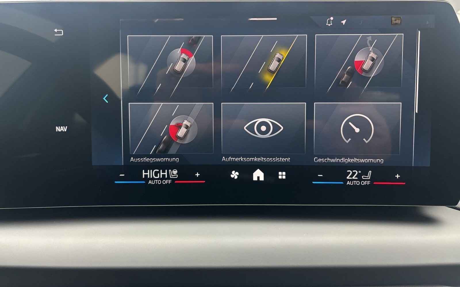 BMW 118d Hatch DAB LED Komfortzg. Parkassistent Shz foto 19