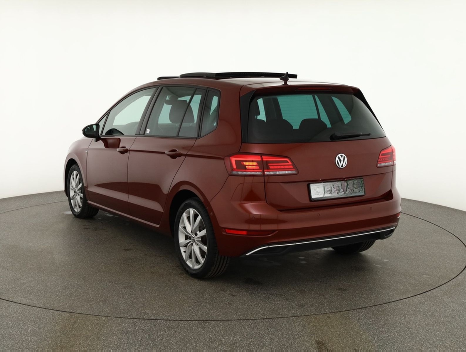Volkswagen Golf Sportsvan 1.5 TSI Join LED Panorama ACC foto 3