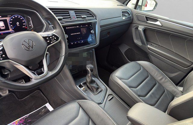 Volkswagen Tiguan 2.0 TDI R-Line *LEDER*AHK*STHZG*PANO*NAVI foto 11