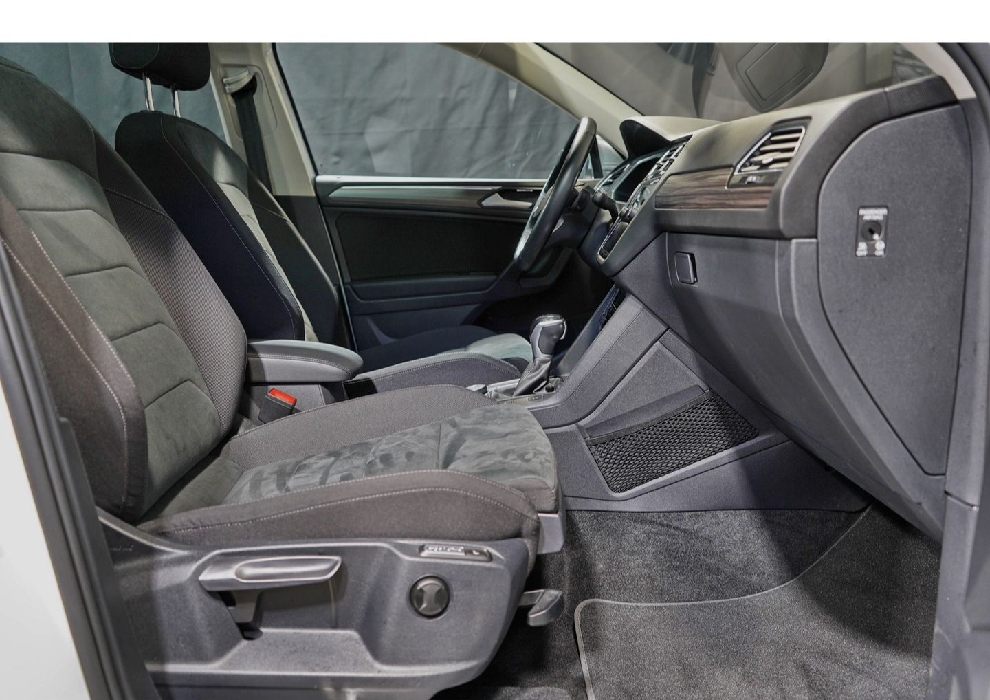 Volkswagen Tiguan Allspace Elegance 2.0 TDI 4M Pano AHK Mat foto 5