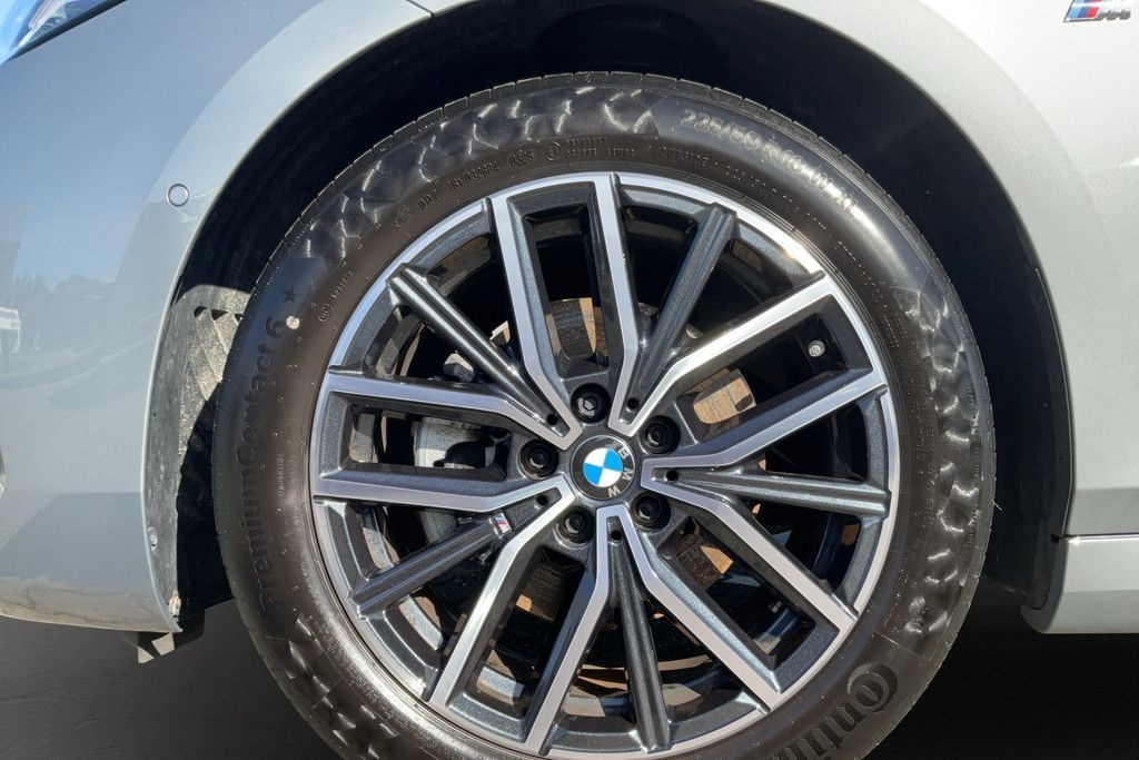 BMW 220i Active Tourer M-SPORT LED NAVI H/K 18" AHK foto 4