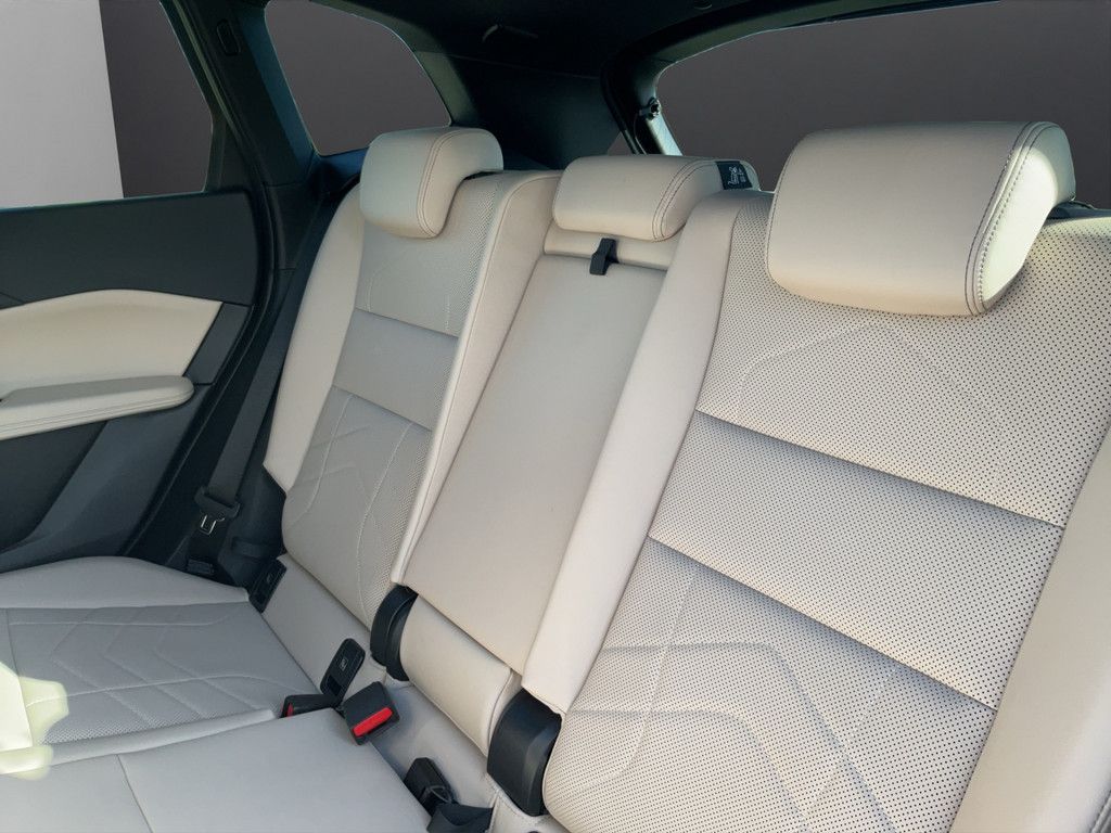 BMW 220i Active Tourer M-SPORT LED NAVI H/K 18" AHK foto 6