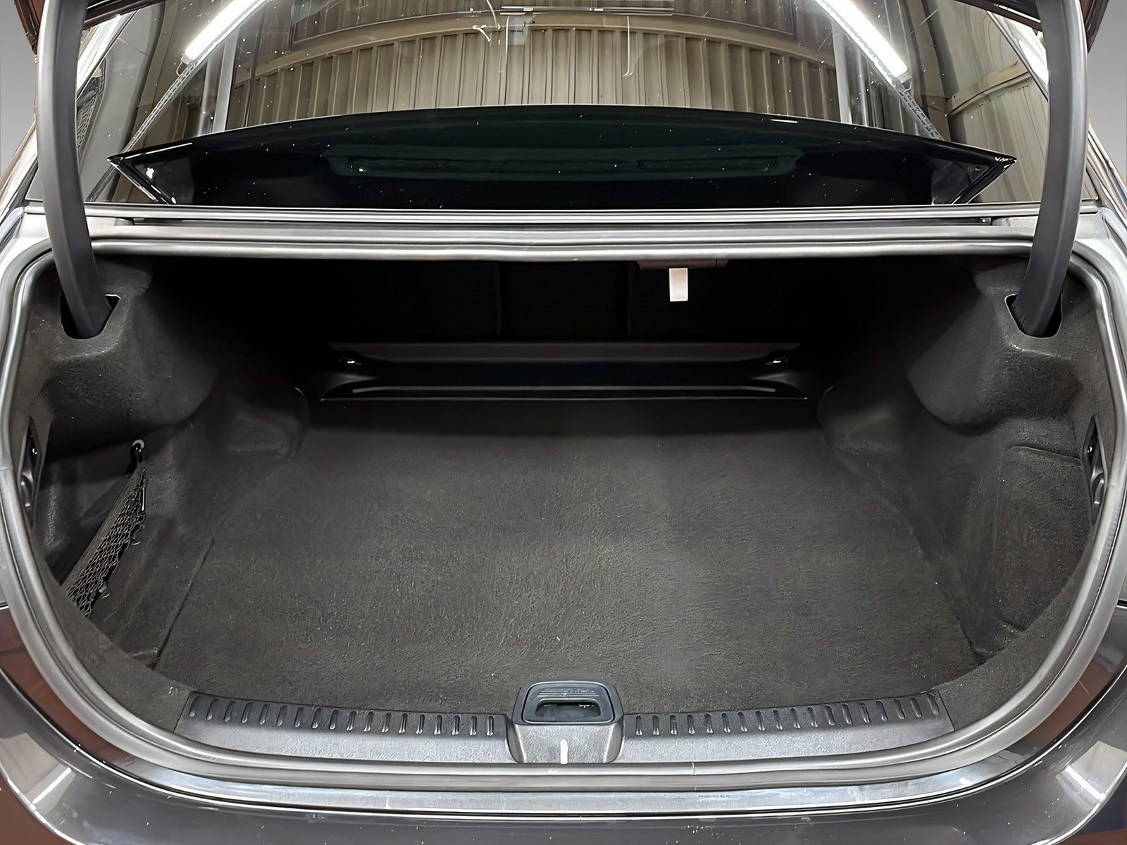 Mercedes-Benz E 200 AVANTGARDE+LED+AHK+Kam+TotW+LrHz+DAB+Ambie foto 8
