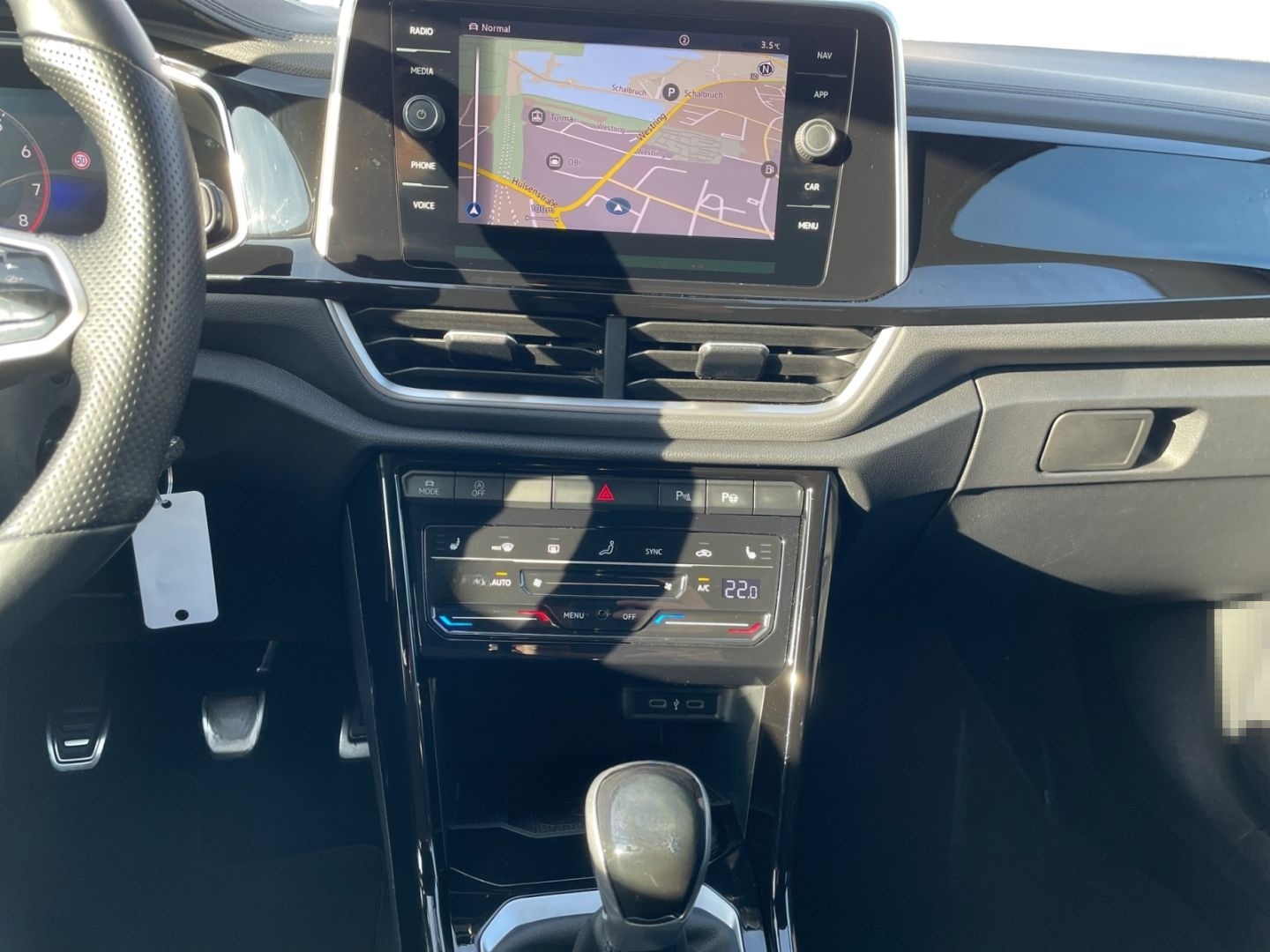 Volkswagen T-Roc R-Line 1.0 TSI LED+/NAVI/KAMERA/APP/5J.GAR foto 11