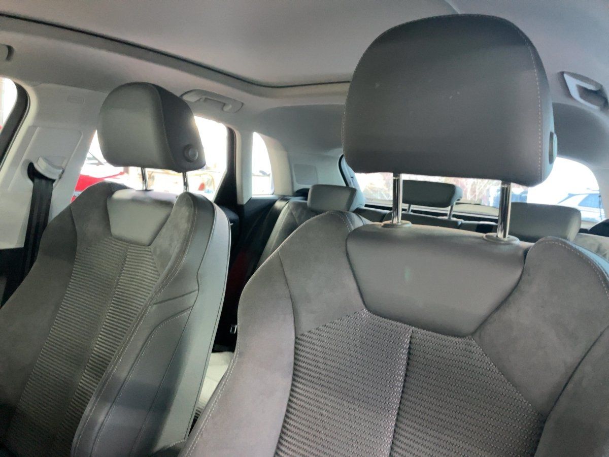 Audi Q3 S line MATRIX-NAVI+PANO+ACC+KAM+SHZ foto 16
