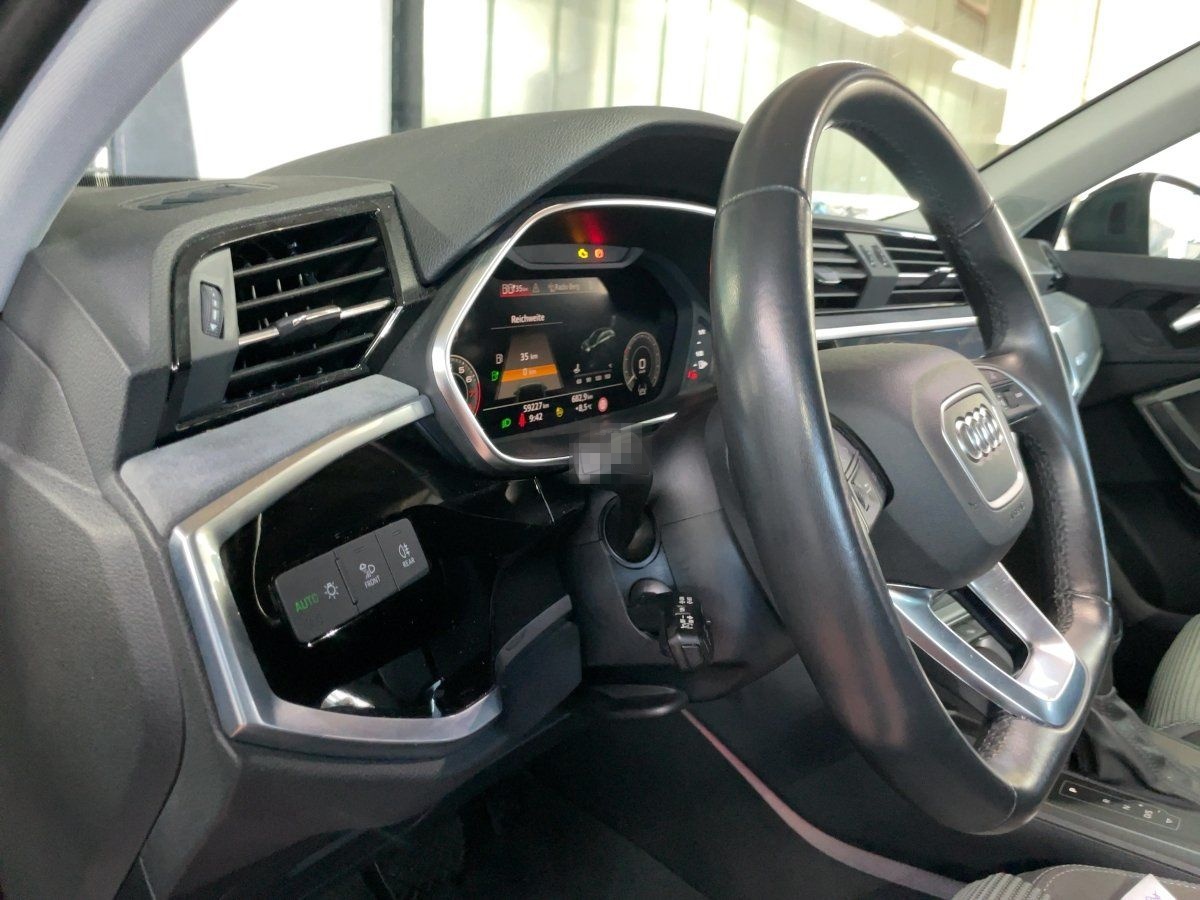 Audi Q3 S line MATRIX-NAVI+PANO+ACC+KAM+SHZ foto 18