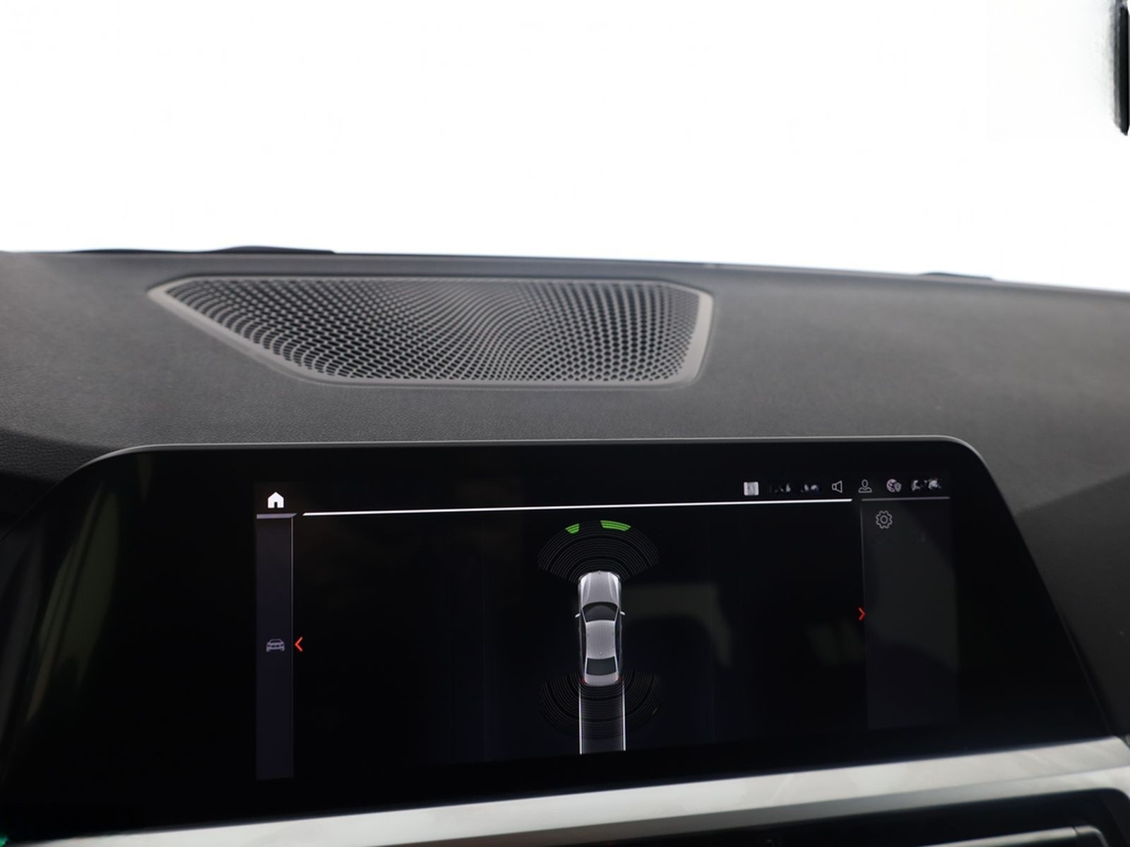 BMW 320 i M SPORT SHADOW LASER,HUD,KEYLESS,AMBIENTE foto 16