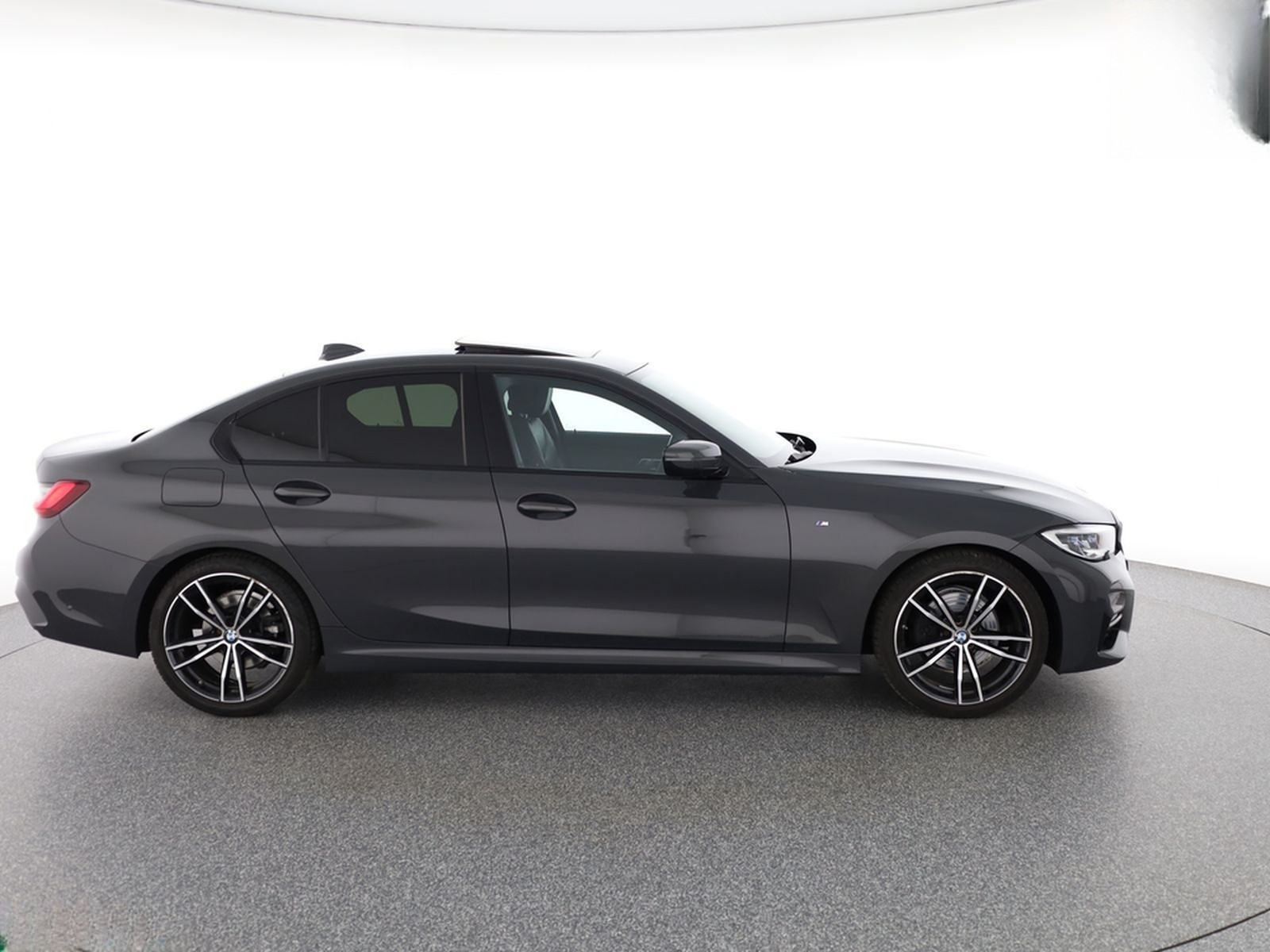 BMW 320 i M SPORT SHADOW LASER,HUD,KEYLESS,AMBIENTE foto 6