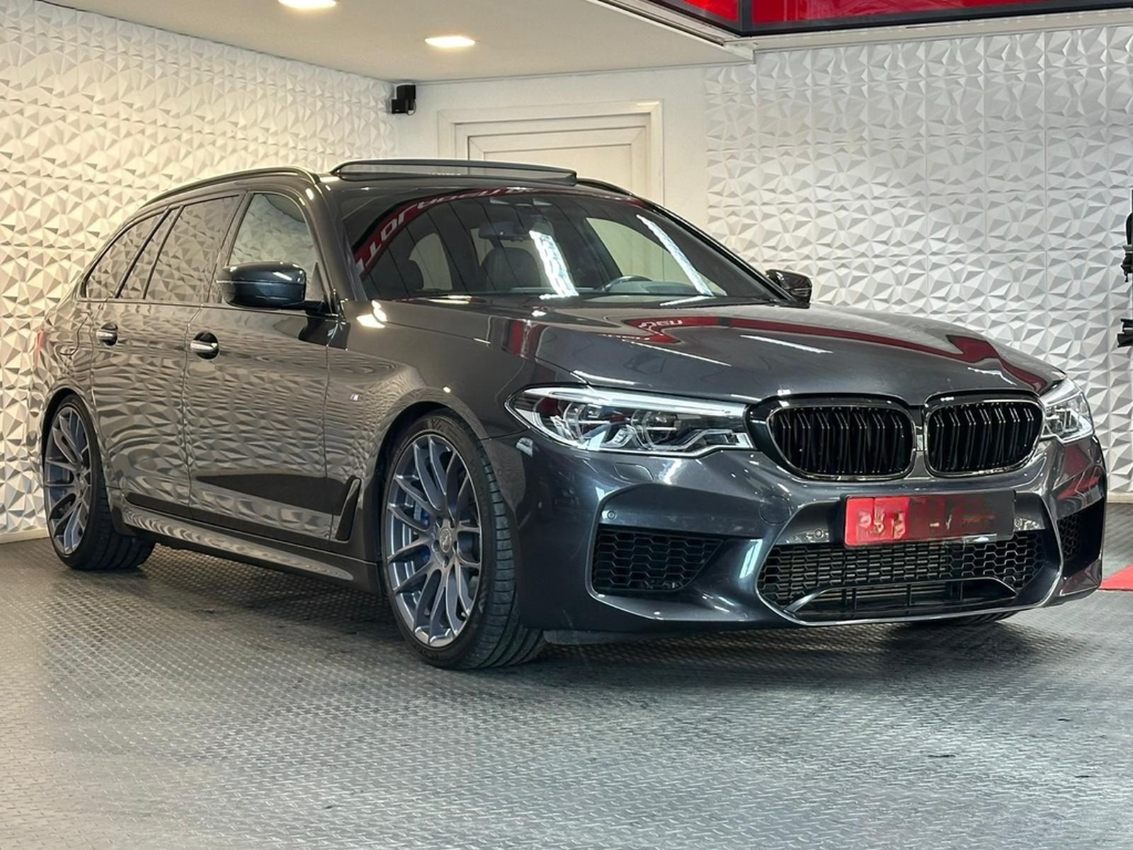 BMW 540d xD M SPORT SHADOW* LED#4xSHZ#PANO#HUD#KEYLE foto 2